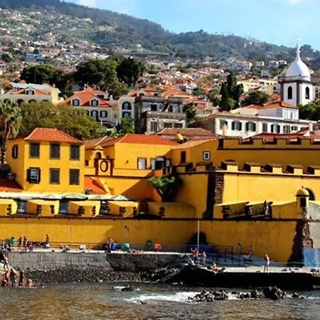 Miramar With Pool By Madeira Apartamento Funchal (Madeira)