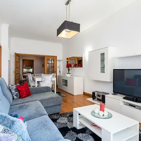 Miramar With Pool By Madeira Apartamento *