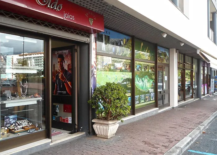 Miramar With Pool By Madeira דירה *