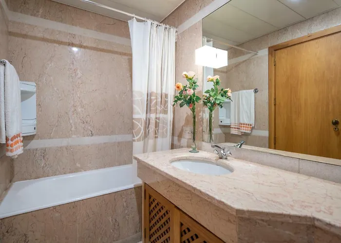 Miramar With Pool By Madeira * פונשל