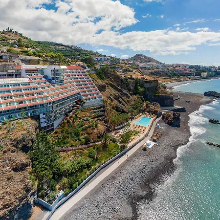 Miramar With Pool By Madeira *