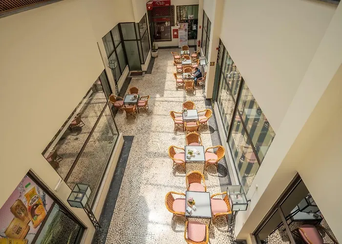 Miramar With Pool By Madeira