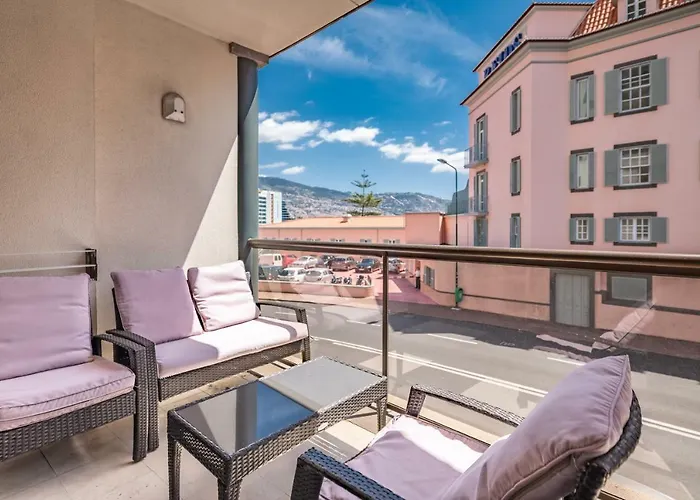 Miramar With Pool By Madeira Apartment *