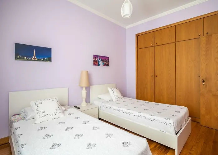 Miramar With Pool By Madeira *