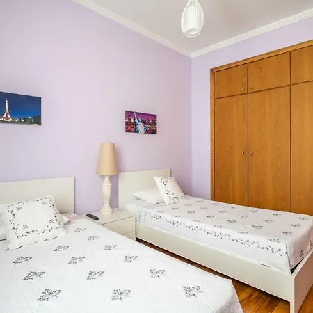 Miramar With Pool By Madeira *